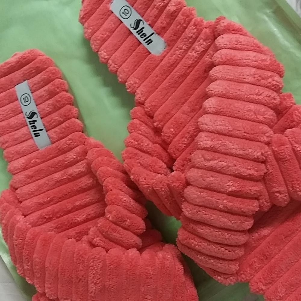 Women terry cloth Coral slippers size 10 - Picture 4 of 4
